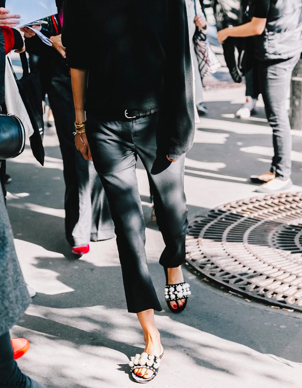 slides street style